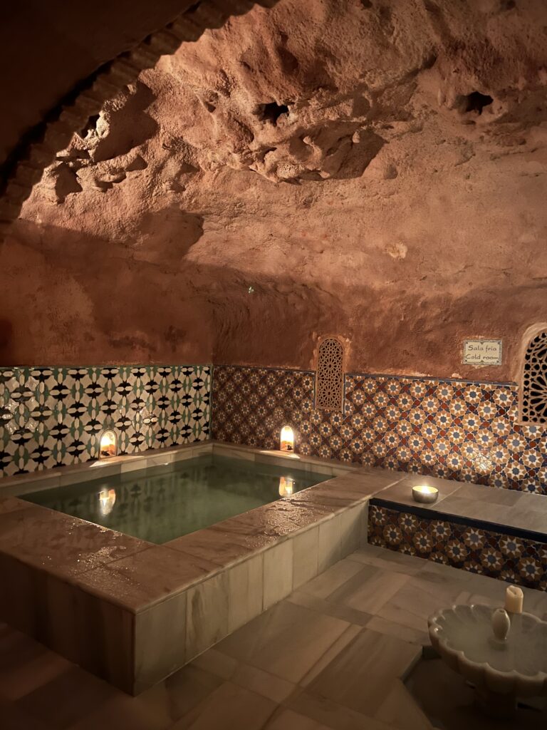 must do in granada spain