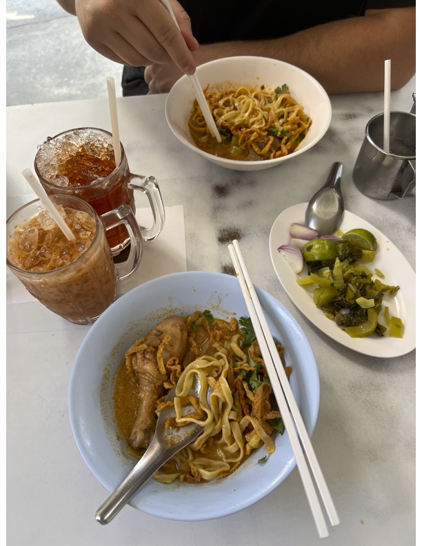 best thai food in chiang mai old town